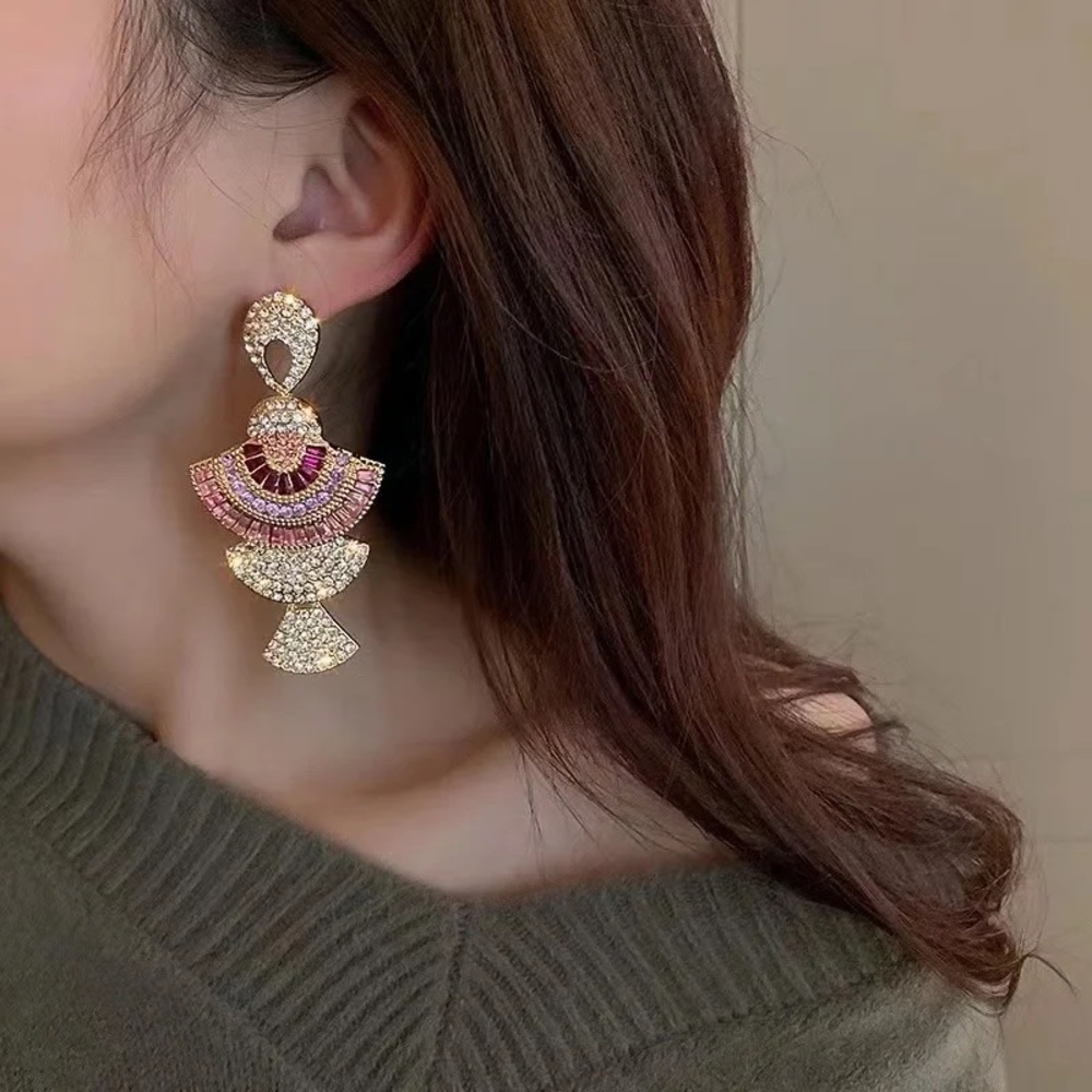 Gold plated party rhinestone long earrings